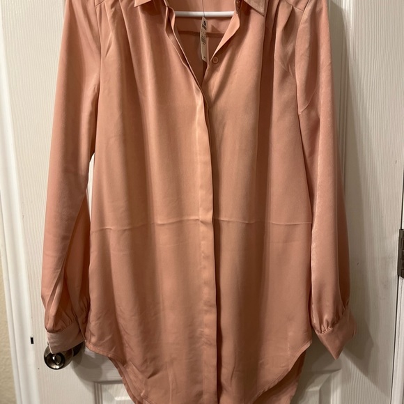 New 100%polyester blouse beautiful rose gold - Picture 1 of 6